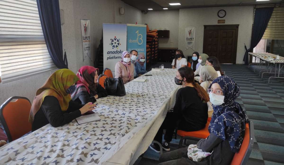 AÖB Adana Yeni Öğrencilere Tanışma Programı Düzenledi